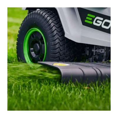 Tondeuse autoportée à batterie EGO POWER+ ZT4201E 56V, 5 batteries 10Ah, 16000W - largeur de coupe 107 cm, mulching, virage zéro