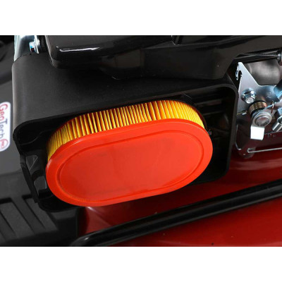 Tondeuse thermique tractée GeoTech PRO idéale pour grands jardins et pelouses