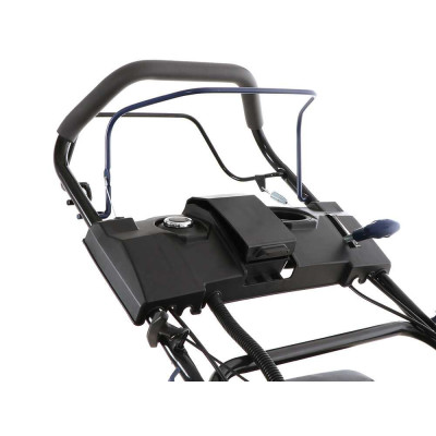 Vue arrière tondeuse thermique BullMach ACHILLE 51 E avec bac de ramassage pro