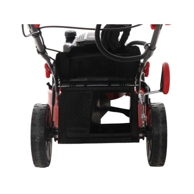 Vue arrière tondeuse GeoTech Pro S46-175 avec système éjection latérale arrière